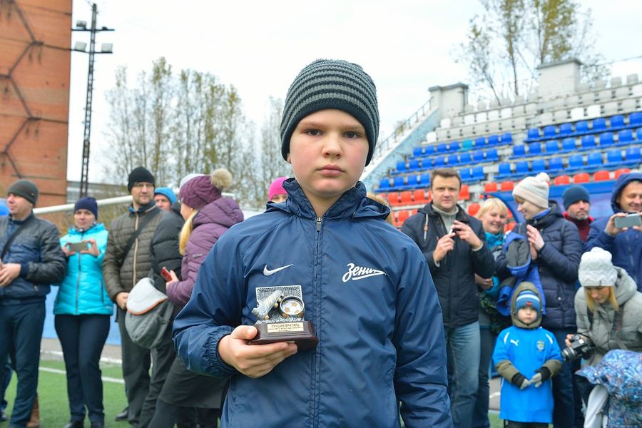 Великолучане привезли серебро с турнира по футболу «Осенний кубок-2017» (ФОТО)