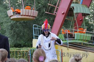 ​В Великих Луках сказочный «Праздник мороженого» подарил радость детям