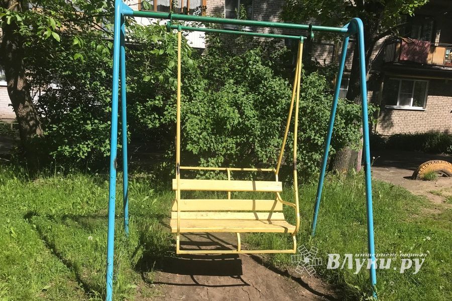 Родители в Великих Луках взяли в руки «болгарки» (ФОТО)