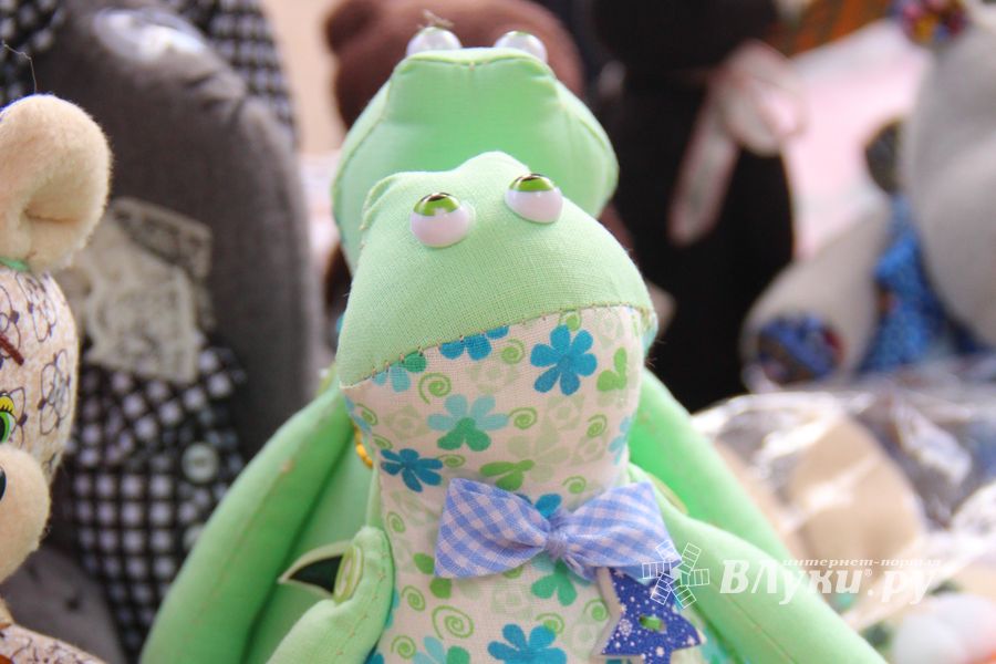 «Куклоград» и «Город мастеров» на праздновании Дня города Великие Луки (ФОТО)