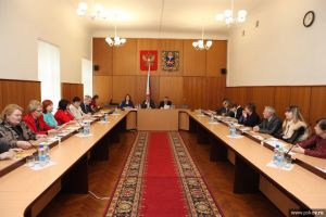 Благотворители и волонтеры получили благодарность за помощь псковскому отделению Детского фонда (фото)