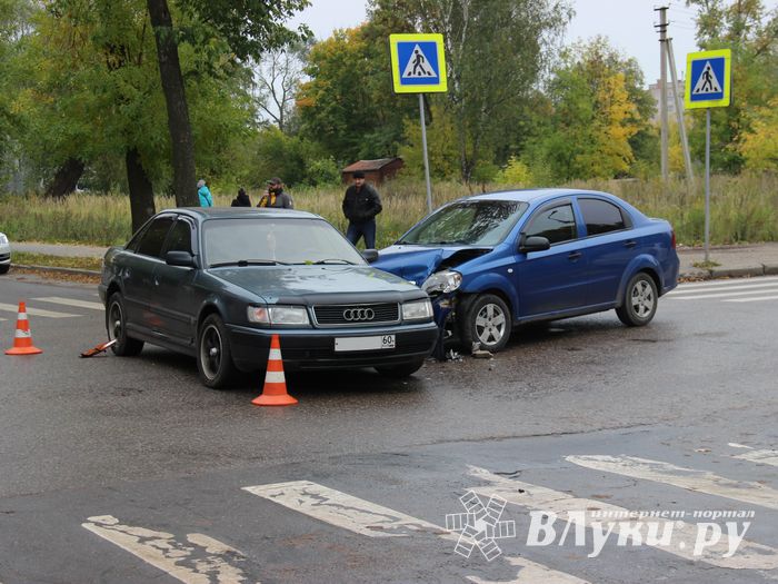 В ДТП на Ставского едва не пострадал ребёнок (ФОТО)