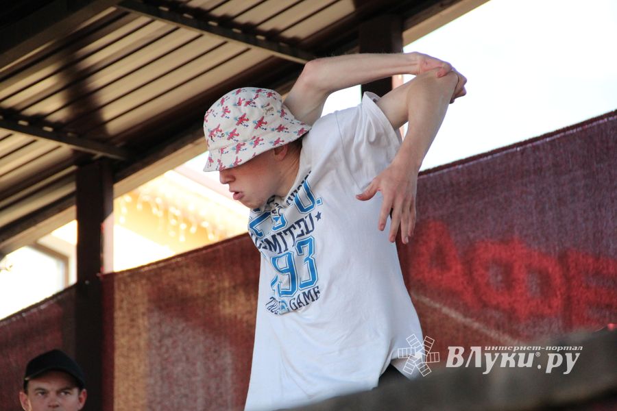 «ORIGINAL BBOYS CYPHERS» в Великих Луках (ФОТО+ВИДЕО)