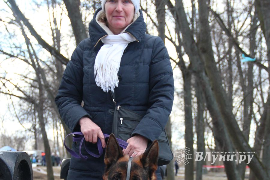 В Великих Луках широко отметили Масленицу (ФОТО)