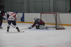 Две победы у великолукских хоккейных команд (ФОТО)