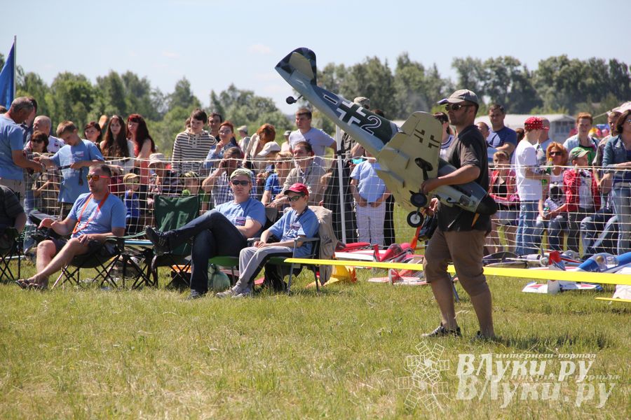 В Великих Луках прошел Фестиваль авиамодельного спорта (фото)