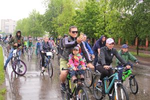 Зигзаг здоровья выполнили великолукские велосипедисты (ФОТО)