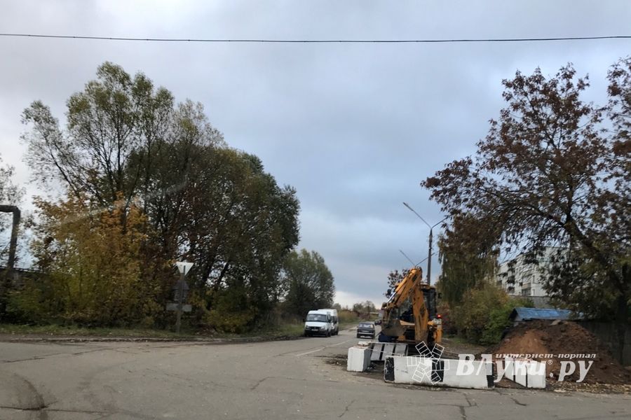 Перекрёсток улиц Дружбы и Глинки частично закрыт (ФОТО)