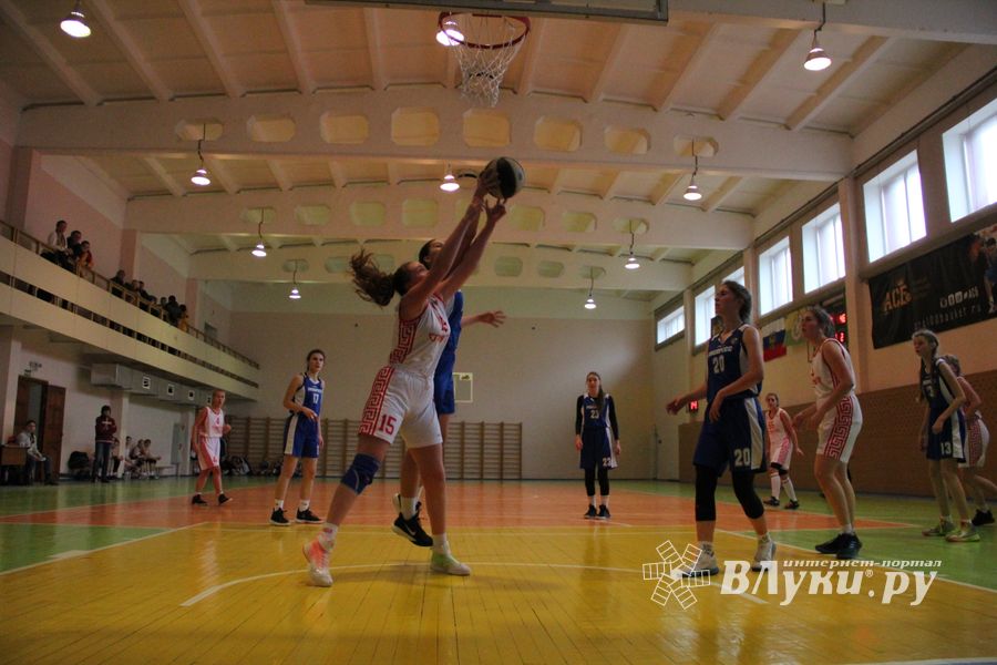 Великолукские баскетболистки стали победителями Традиционного турнира (ФОТО)