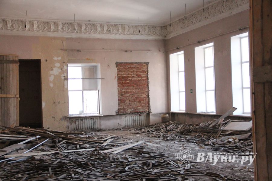 В театре не могут быть пластиковые окна... (фото)