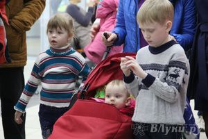 В ТЦ «Апельсин» прошла весенняя ночь распродаж