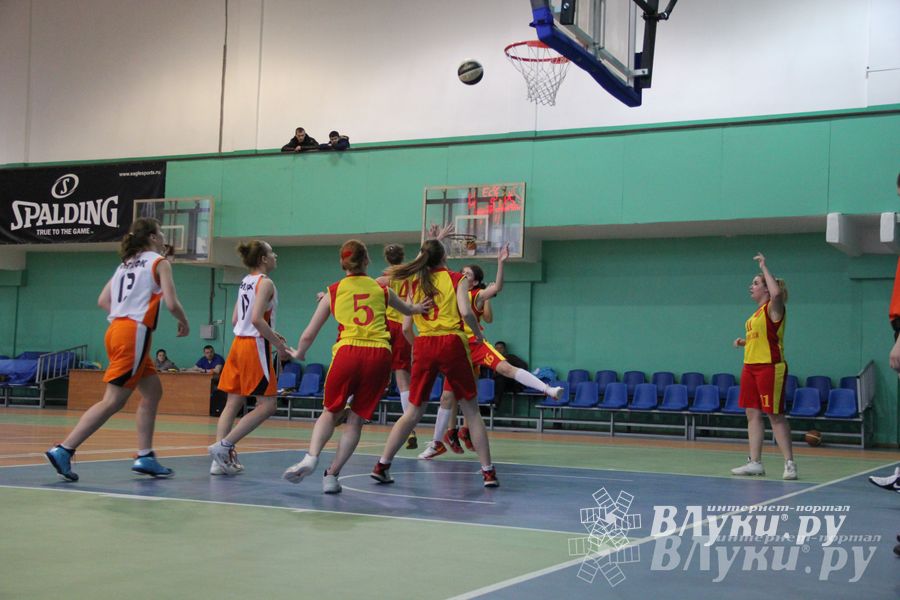 Команды ВЛГАФК стали лучшими на Чемпионате города по баскетболу (фото)