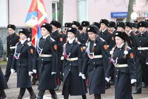 В Великих Луках прошло праздничное шествие (ФОТО)