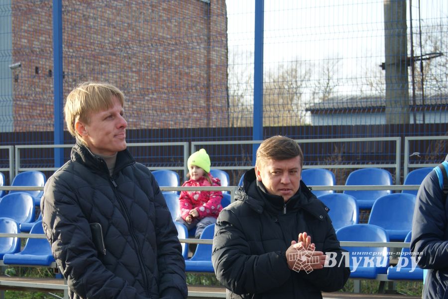 В Великих Луках завершился турнир по дворовому футболу (ФОТО)