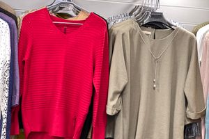 Где в Великих Луках купить подарки к Новому году (ФОТО)