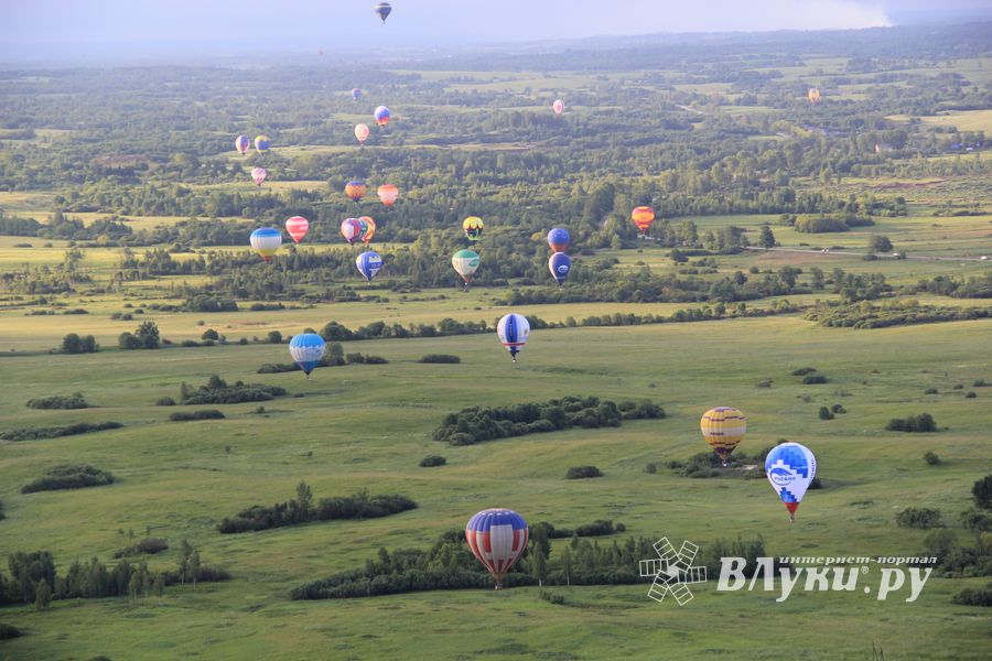 Спортивный полет над Великими Луками (ФОТО)