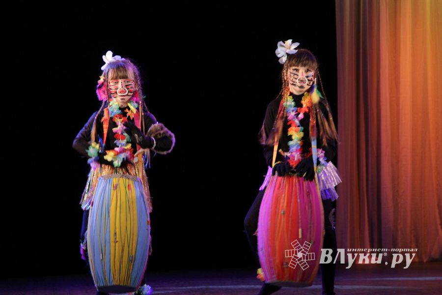 «Великолукская Веснянка» на сцене ДК ЛК