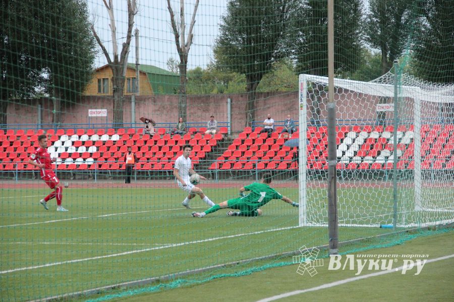«Луки-Энергия» уступила дома «Твери» (ФОТО)