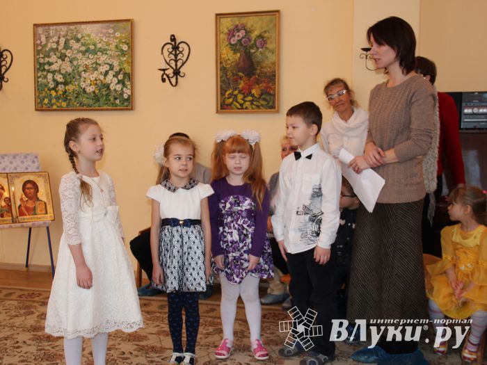 «Красота Божьего мира» в рисунках дошколят Великих Лук (ФОТО)