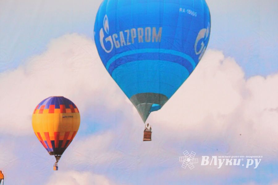 В Великих Луках День России отметили большим концертом (ФОТО)