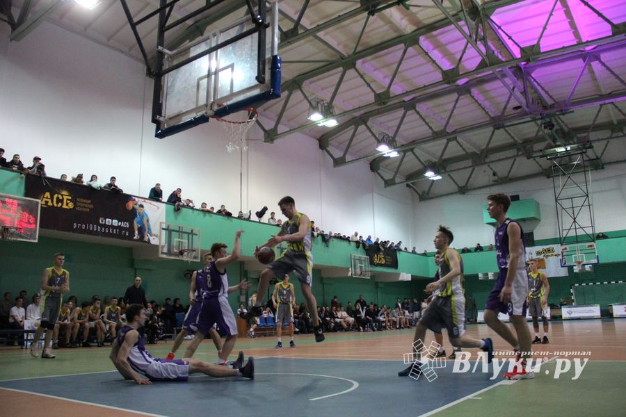 Великолучане стали вторыми в региональном финале Чемпионата ШБЛ «КЭС-БАСКЕТ» (ФОТО)