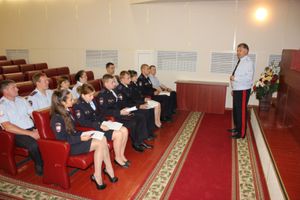 Начальник УМВД России по Псковской области встретился с молодыми сотрудниками (фото)