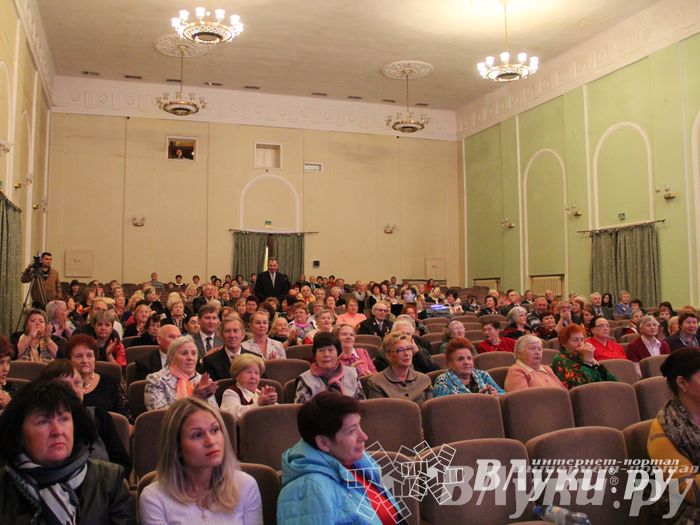 Городской праздничный вечер «Золотая пора» (фото)