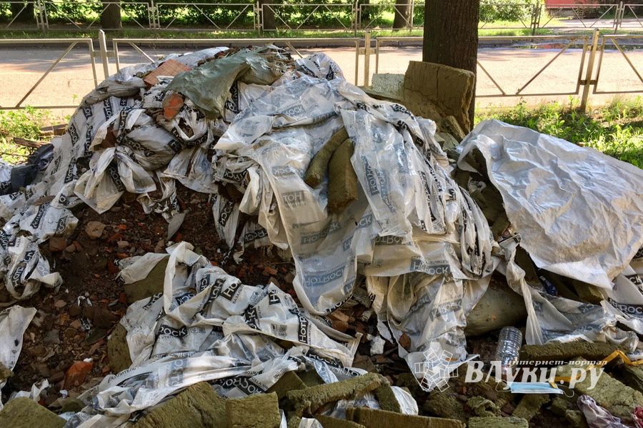 Ремонт прошел, мусор остался (ФОТО)