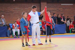 В Великих Луках проходит турнир по самбо (ФОТО)