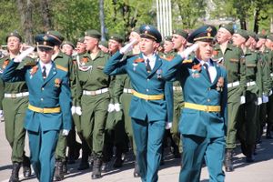 В Великих Луках прошел Парад Победы (ФОТО)
