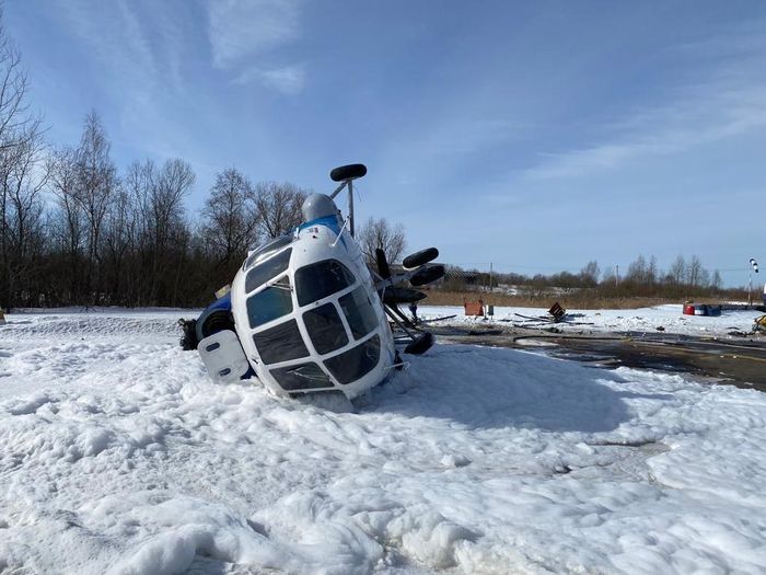 Вертолет Ми-8 попал в аварию в Великолукском районе (ФОТО)
