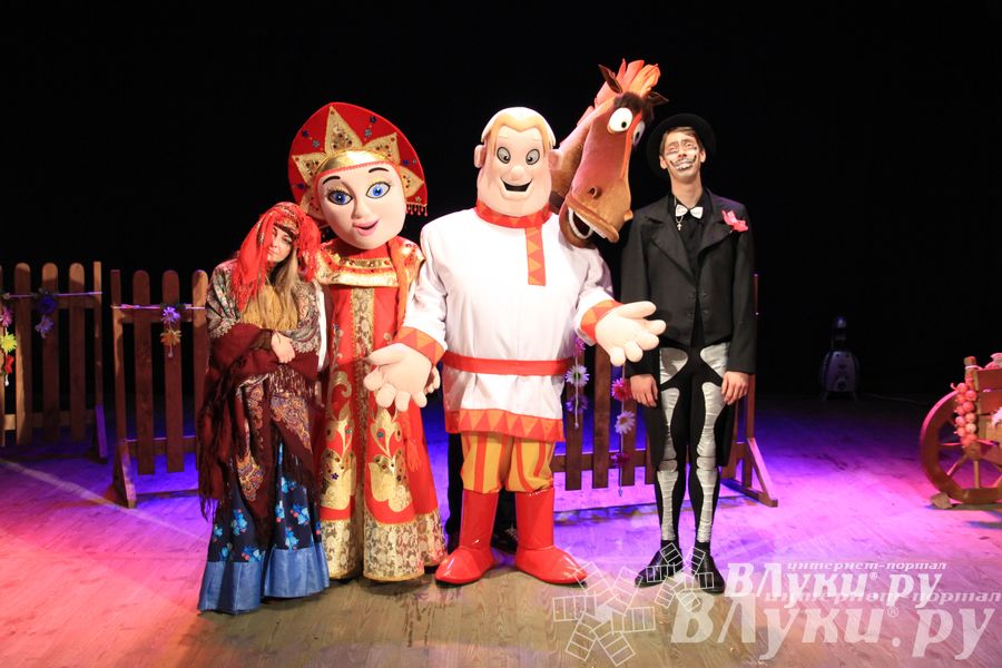 Состоялась премьера спектакля «Однажды в сказке...» (фото)