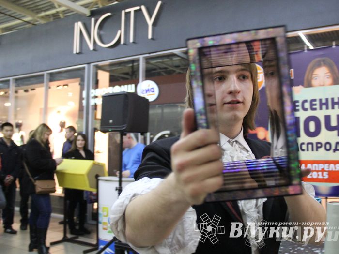 В ТЦ «Апельсин» прошла весенняя ночь распродаж