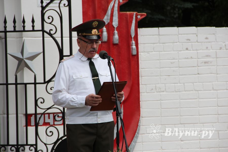 В Великих Луках проходит День памяти и скорби (ФОТО)
