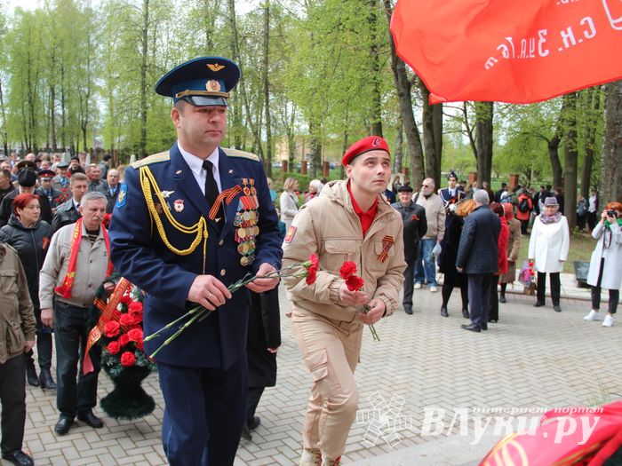 Великолучане почтили память героев Великой Отечественной (ФОТО)
