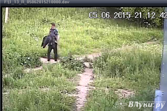 В Великих Луках устанавливается личность грабителя (фото)