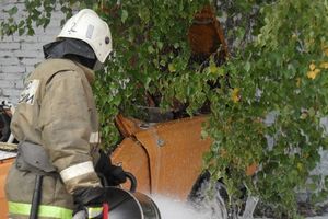 В Пскове прошла тренировка по реагированию пожарно-спасательных подразделений на ДТП (фото)