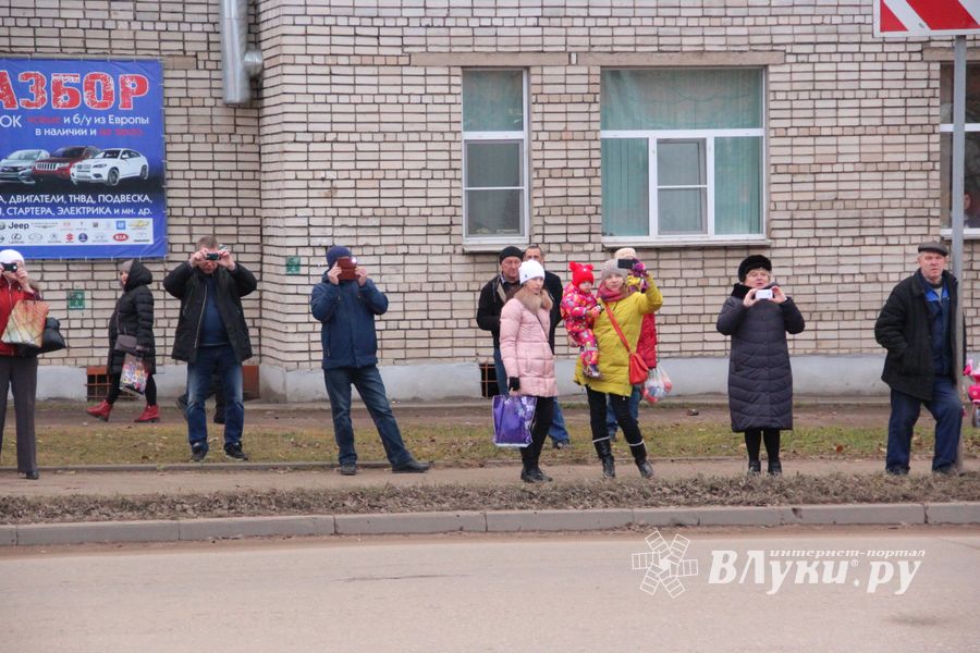 Теперь у всех великолучан есть фото или видео с «Тяжмаш» (ФОТО)