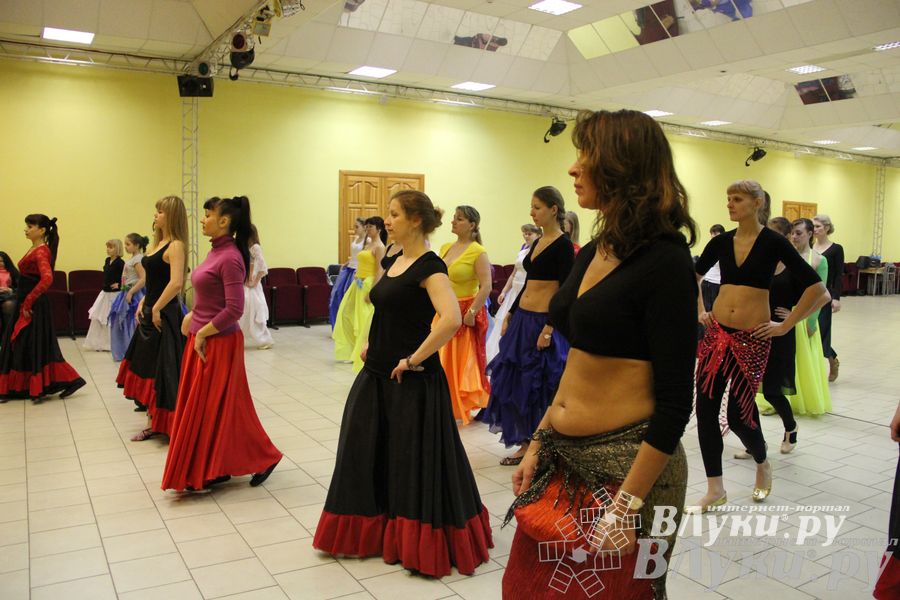 В великих Луках выступил московский коллектив фламенко