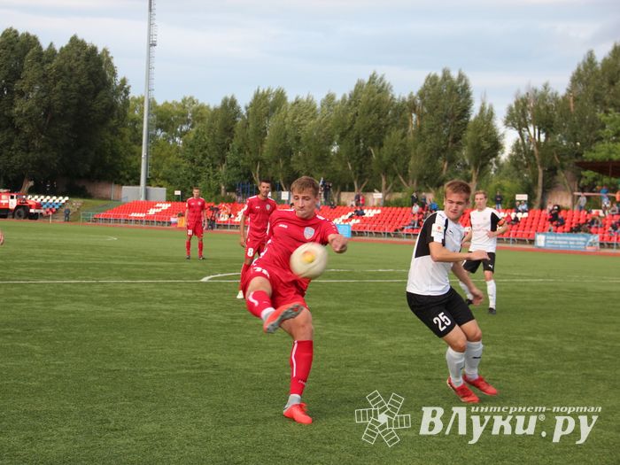 «Луки-Энергия» сыграла вничью в матче 4-го тура (ФОТО)