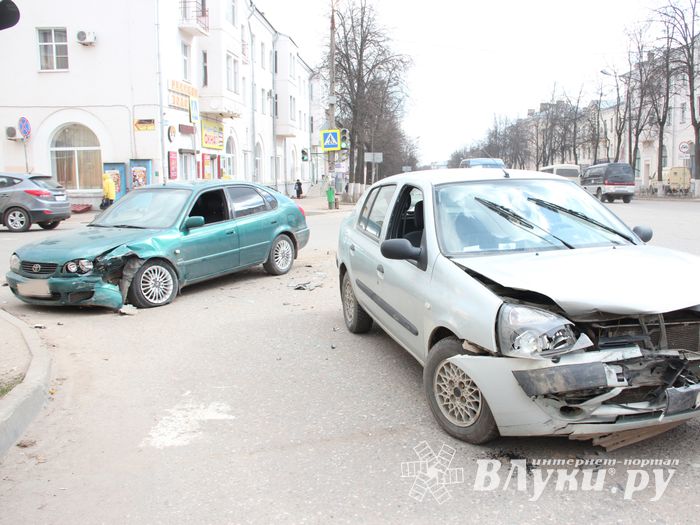 ДТП в Великих Луках (ФОТО)