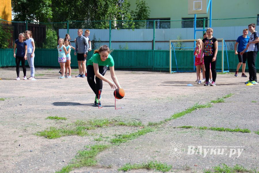 В Великих Луках прошли «Весёлые старты» (ФОТО)