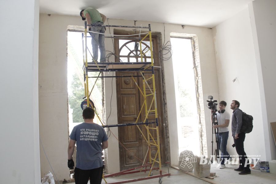 Пресс-тур по великолукскому драмтеатру (ФОТО)