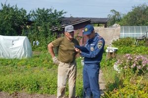 В Великих Луках садоводам напомнили о пожарной безопасности (ФОТО)