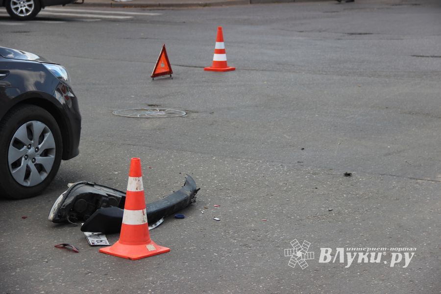 Некоторые подробности ДТП на Дьяконова – Третьей Ударной (ФОТО)