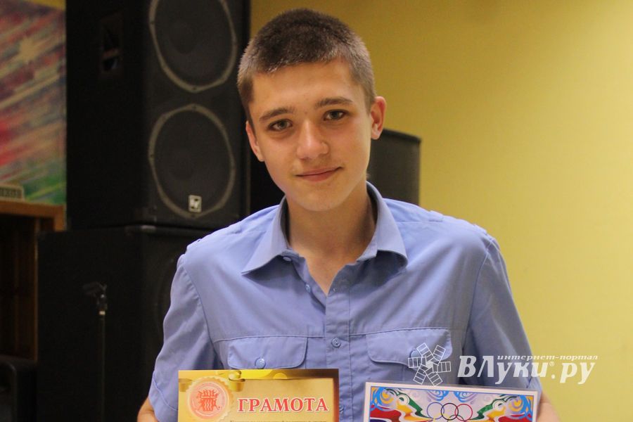 В Великих Луках прошла финальная игра «Что? Где? Когда?» (фото)