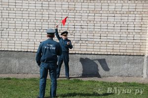 В Великих Луках прошли соревнования пожарных расчетов