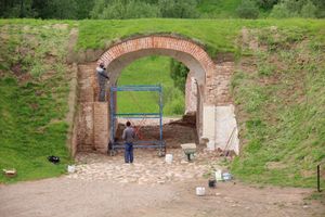 В Великолукской Крепости  наводят порядок (ФОТО)