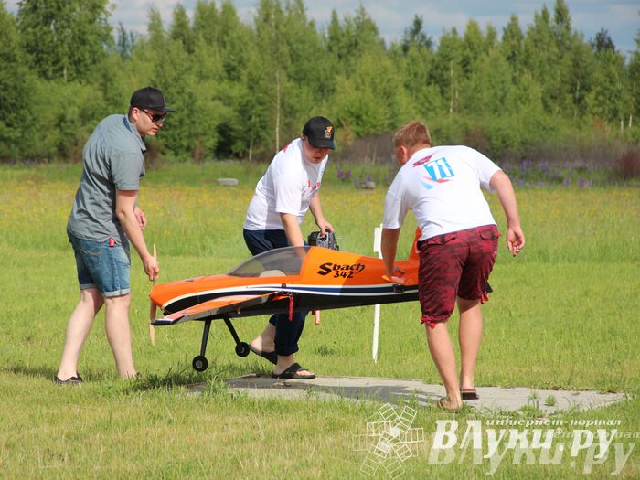 Фестиваль авиамодельного спорта России в Великих Луках