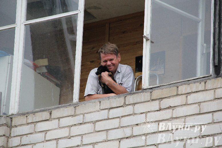 В Великих Луках прошли областные соревнования среди пожарных по спасению пострадавших